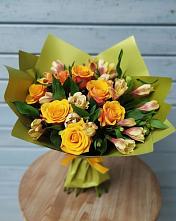Букет цветов из:  Альстромерии и Розы в Вяземском
