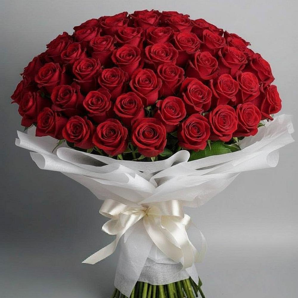 Букет 101 Красная роза Блэк Мэджик в Вяземском