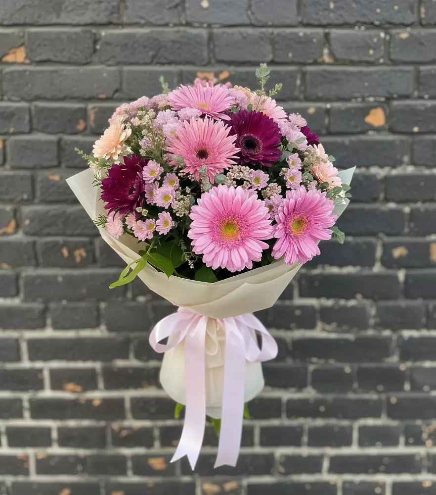Букет цветов из: Герберы и Хризантемы в Вяземском