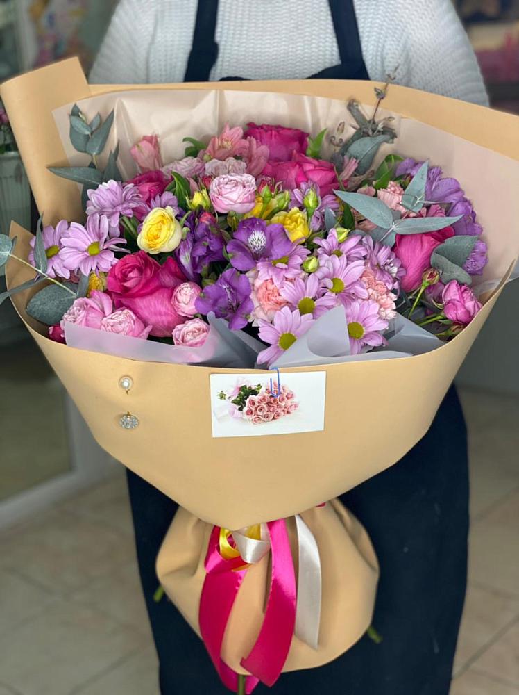 Букет цветов из: Хризантемы, Гвоздики и Альстромерии в Вяземском