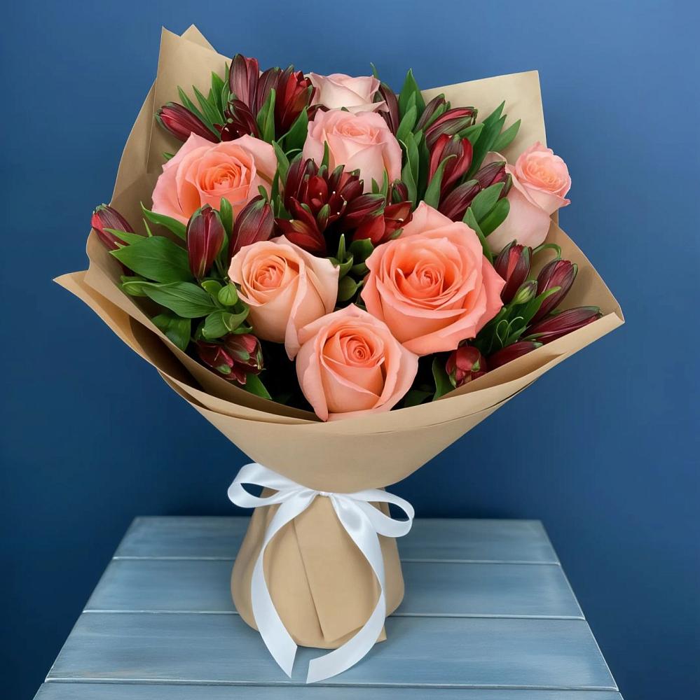 Букет цветов из: Розы и Альстромерии в Вяземском