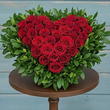 Цветочная композиция из Розы в виде сердца в Вяземском