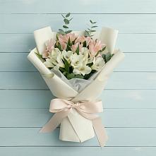 Букет цветов из:  Альстромерии в Вяземском