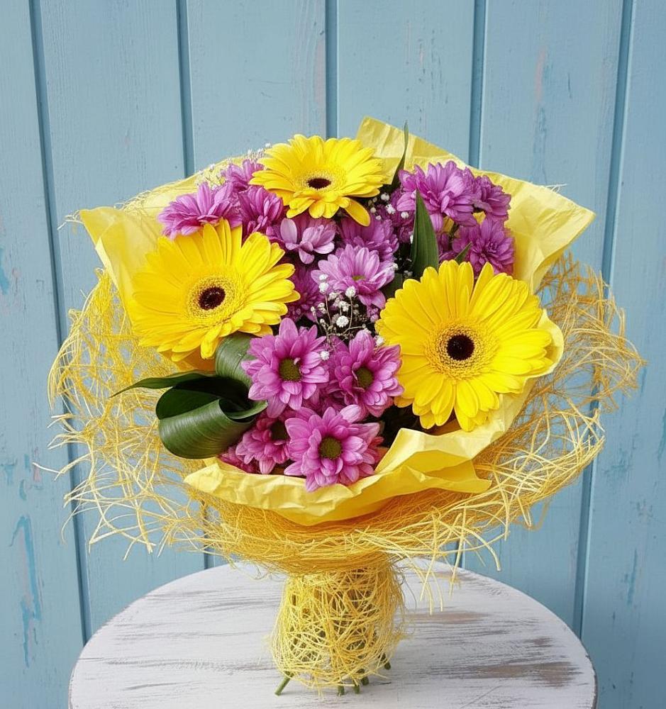 Букет цветов из: Хризантемы и Герберы в Вяземском