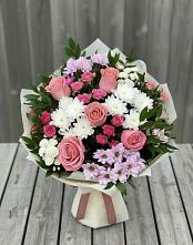 Букет цветов из:  Альстромерии, Гвоздики, Розы и Хризантемы в Вяземском