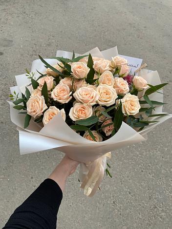Букет Кремовые розы Латте в Вяземском