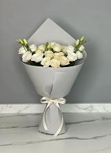 Букет цветов из:  Розы и Лизиантусы в Вяземском